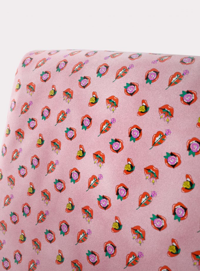 Armchair with "Mouths and Flowers" pattern