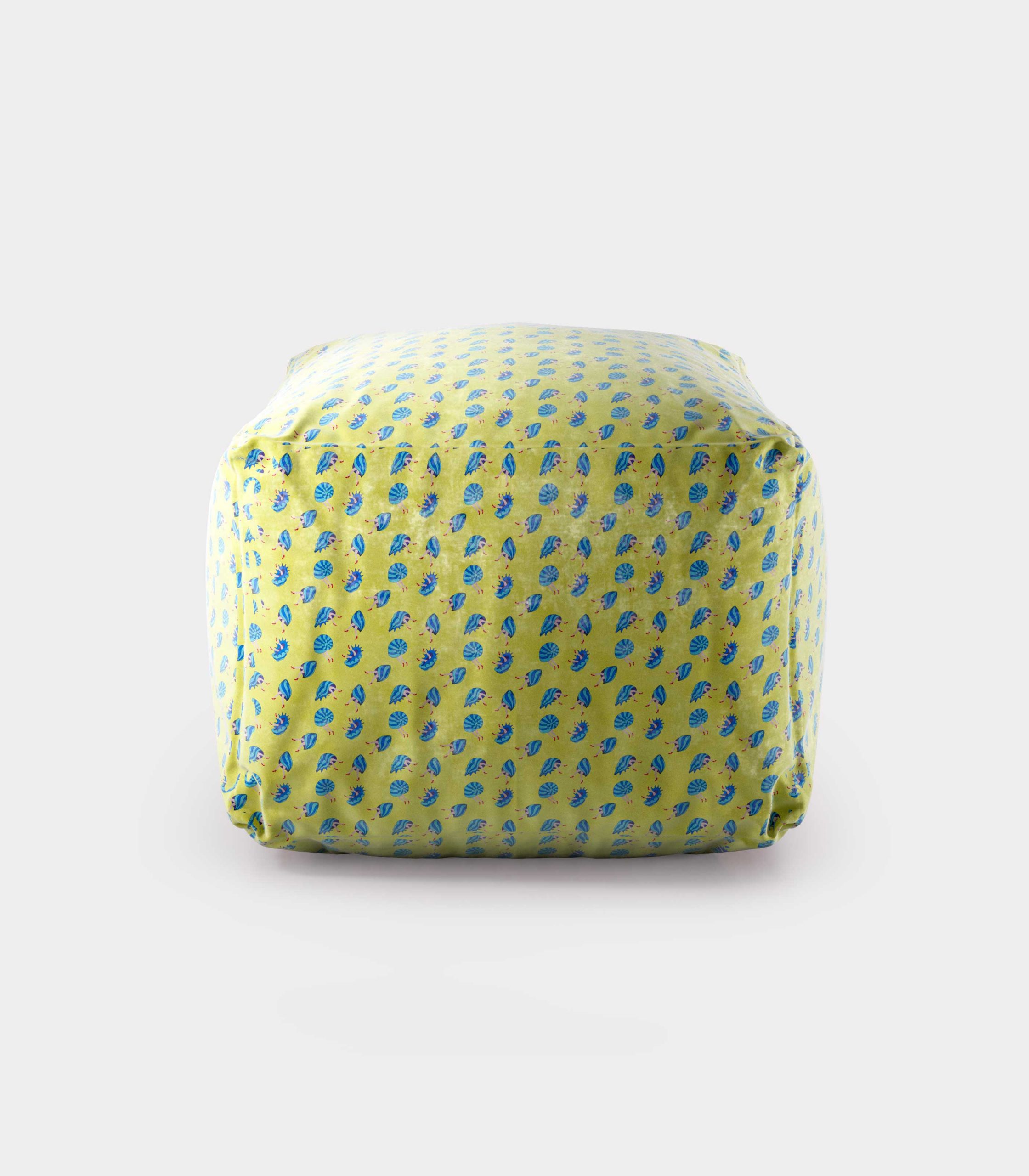 polystyrene-pouf-with-shells-and-legs-pattern-loopo-milan-design-F Polystyrene Pouf with "Shells and Legs" pattern loopo milan design F